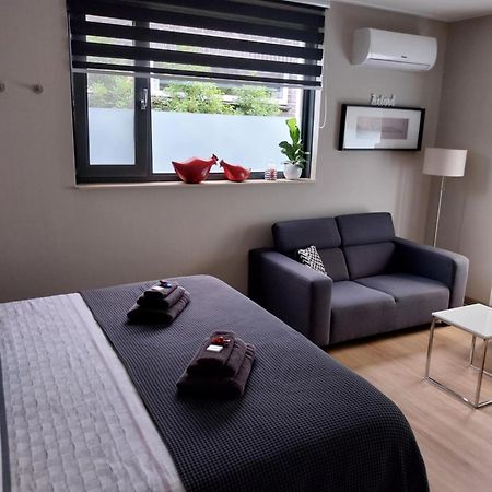 Elvis Presley Private Studio With Kitchen And Airconditioning Goes Eksteriør billede