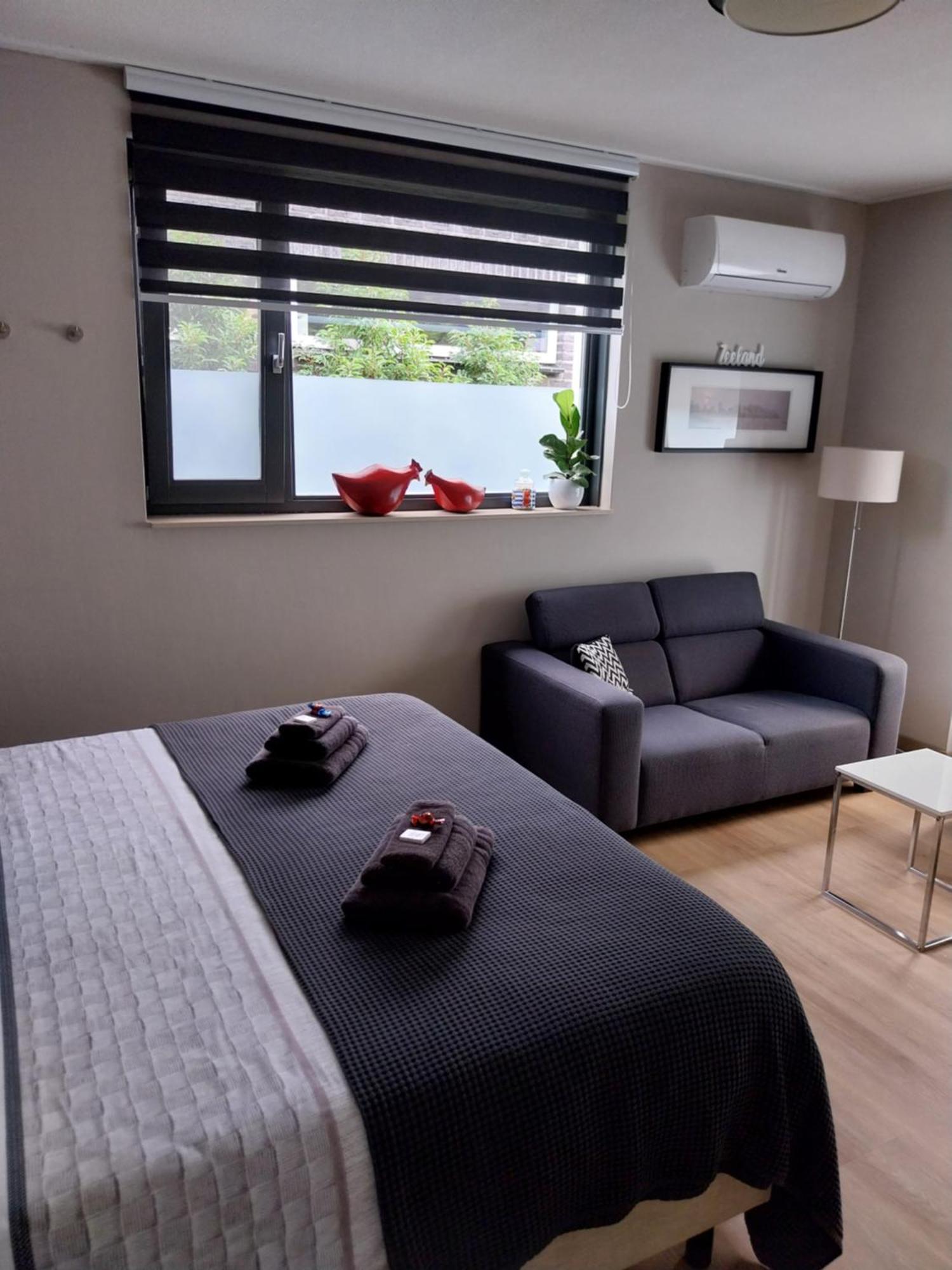 Elvis Presley Private Studio With Kitchen And Airconditioning Goes Eksteriør billede